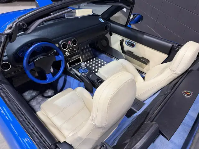 Mazda MX-5 view 10