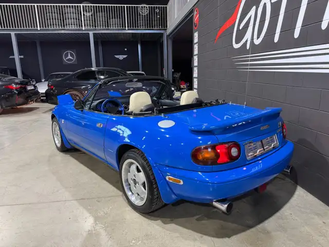 Mazda MX-5 view 5