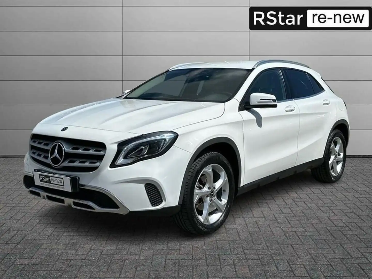 Mercedes-Benz GLA 180 d Sport auto Blanc - 1