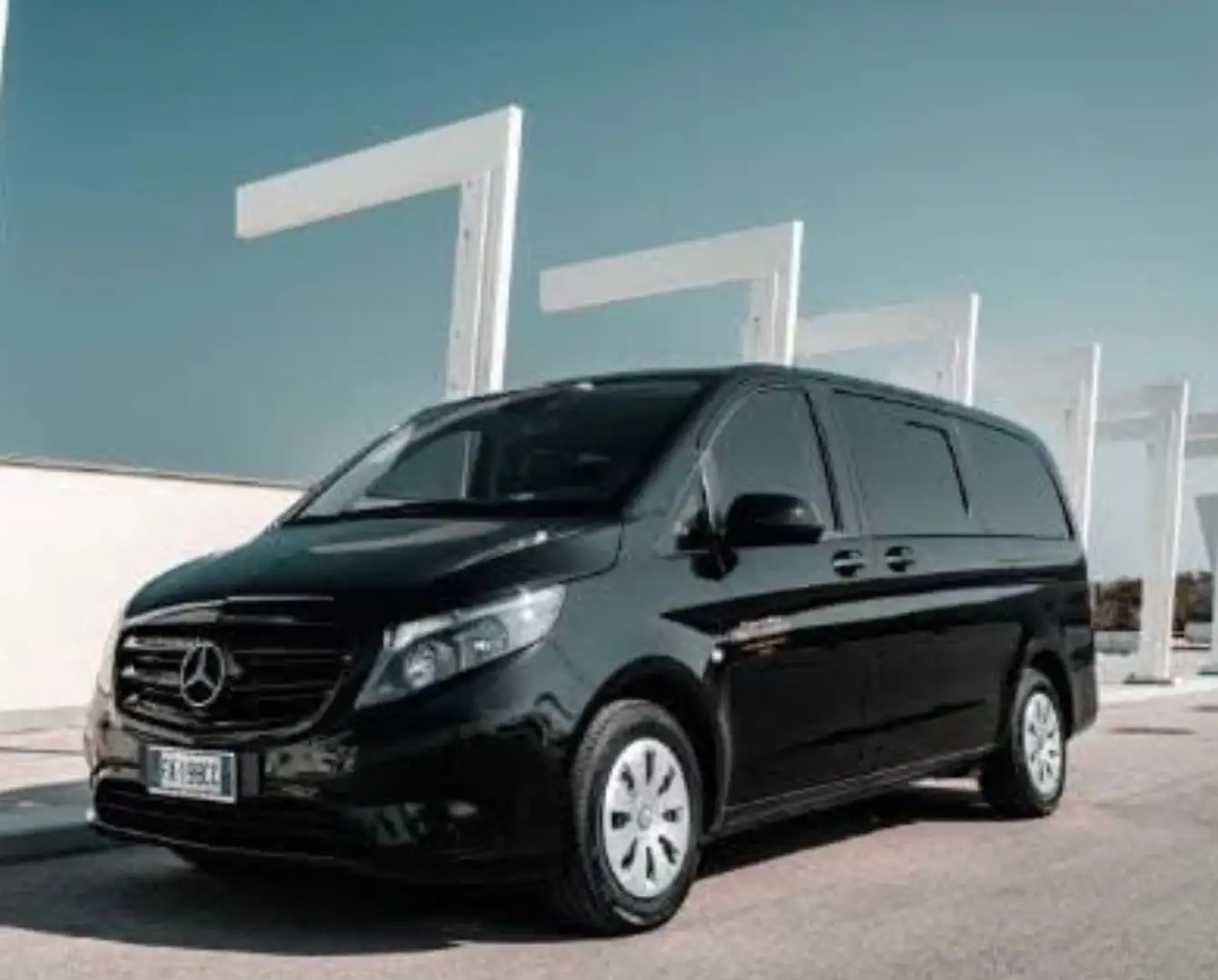 Mercedes-Benz Vito Schwarz - 1