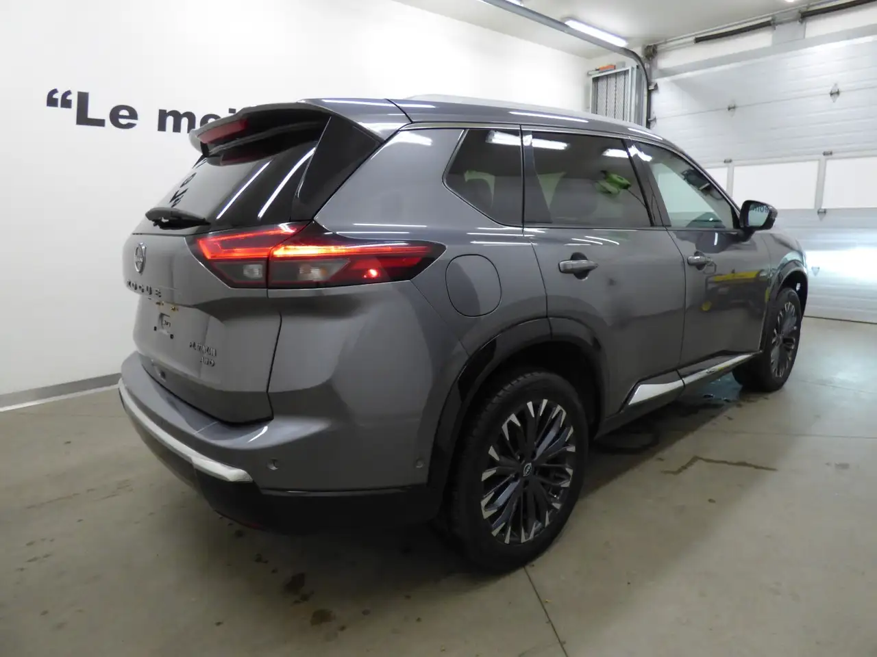 Nissan Rogue снимка Nissan Rogue