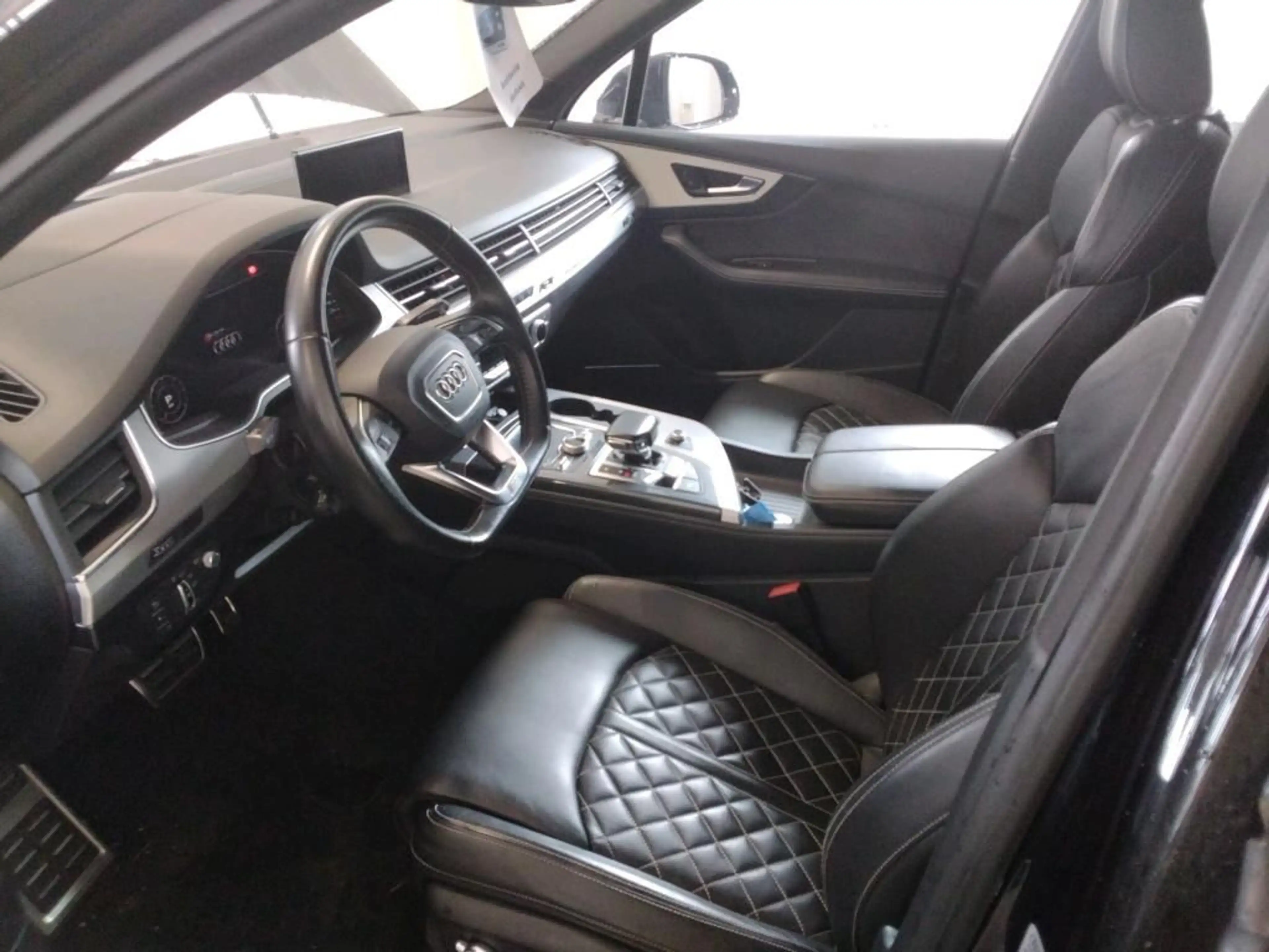 Audi SQ7 4.0 TDI quattro 7-Sitze/LED/360/Bose/Pano — photo 5
