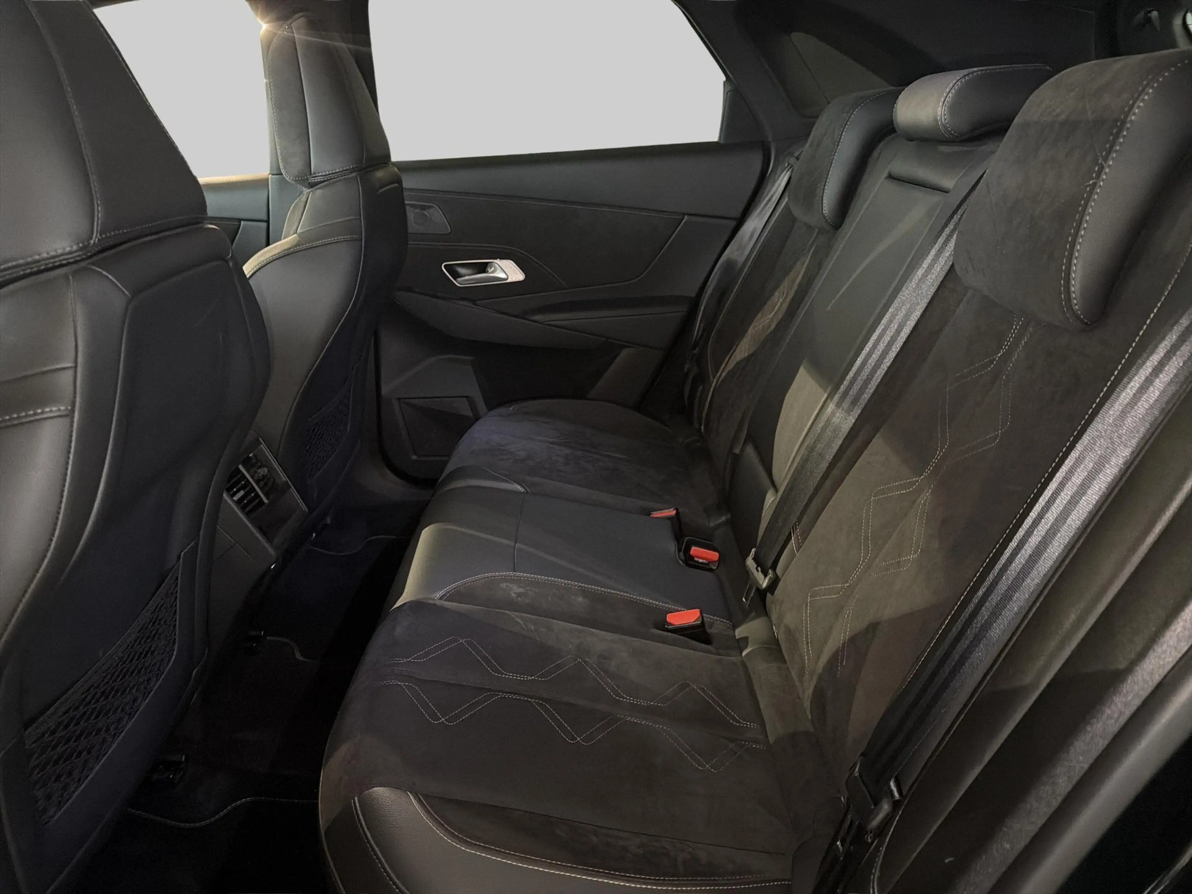 DS Automobiles DS 7 Crossback 1.6 PureTech Performance Line | Achteruitrijcamera — photo 6