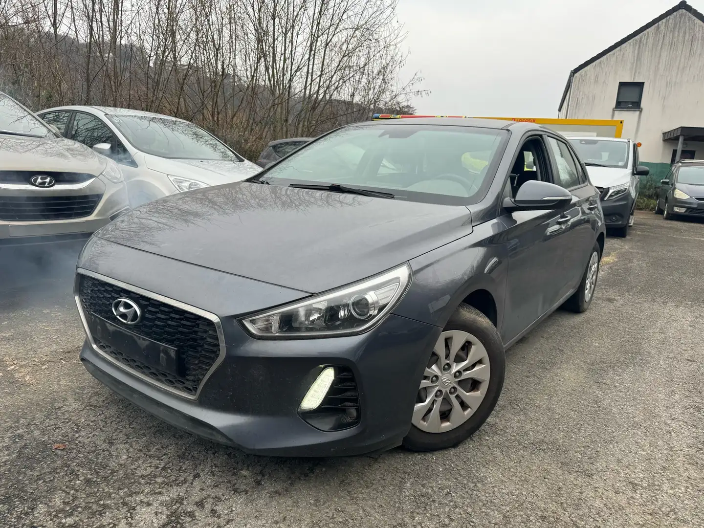 Hyundai i30 1.0 T-GDI Trend bruit moteur Grijs - 1