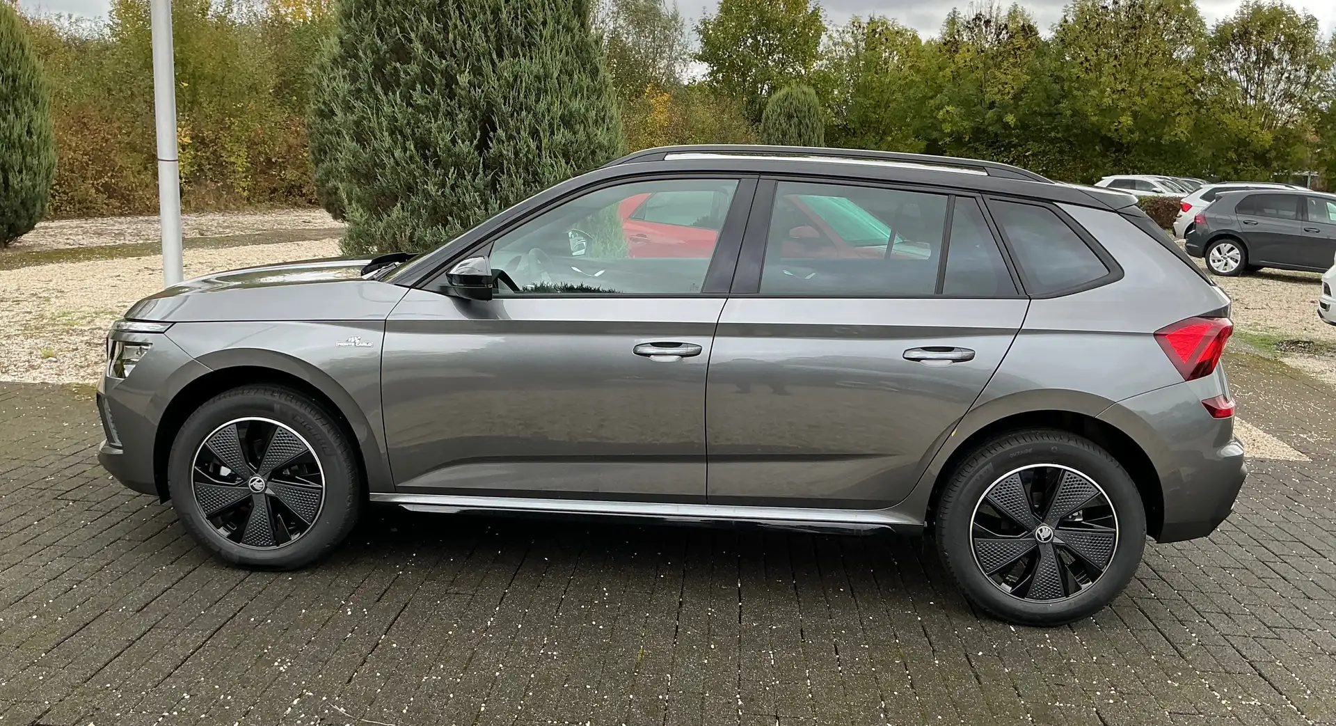 Skoda Kamiq Monte Carlo AHK, ACC, Kamera, LED, NAVI Gris - 2