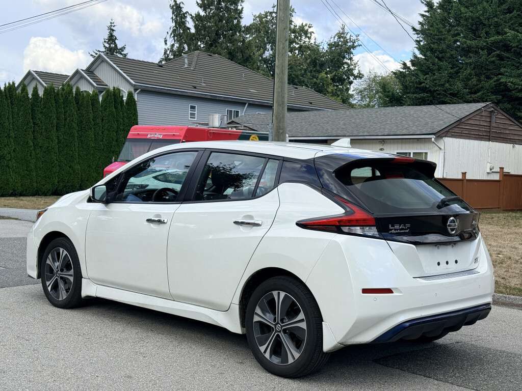 2021 Nissan Leaf SV PLUS — снимка 1