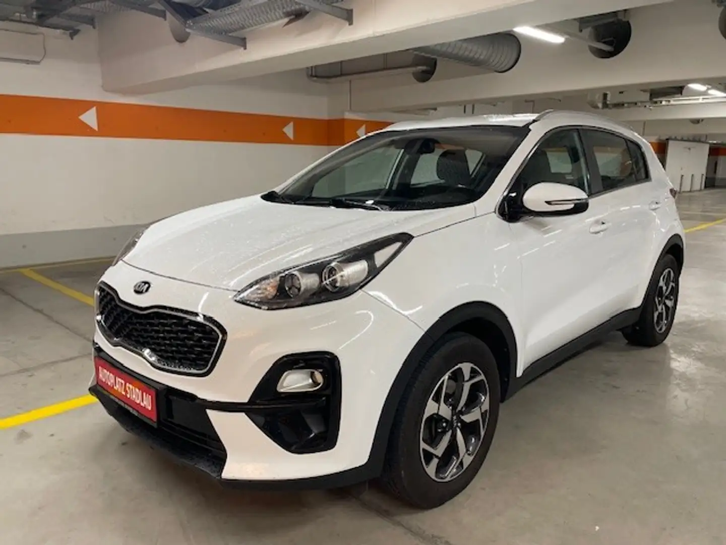 Kia Sportage 1,6 CRDI SCR Silber DCT Aut. Weiß - 1