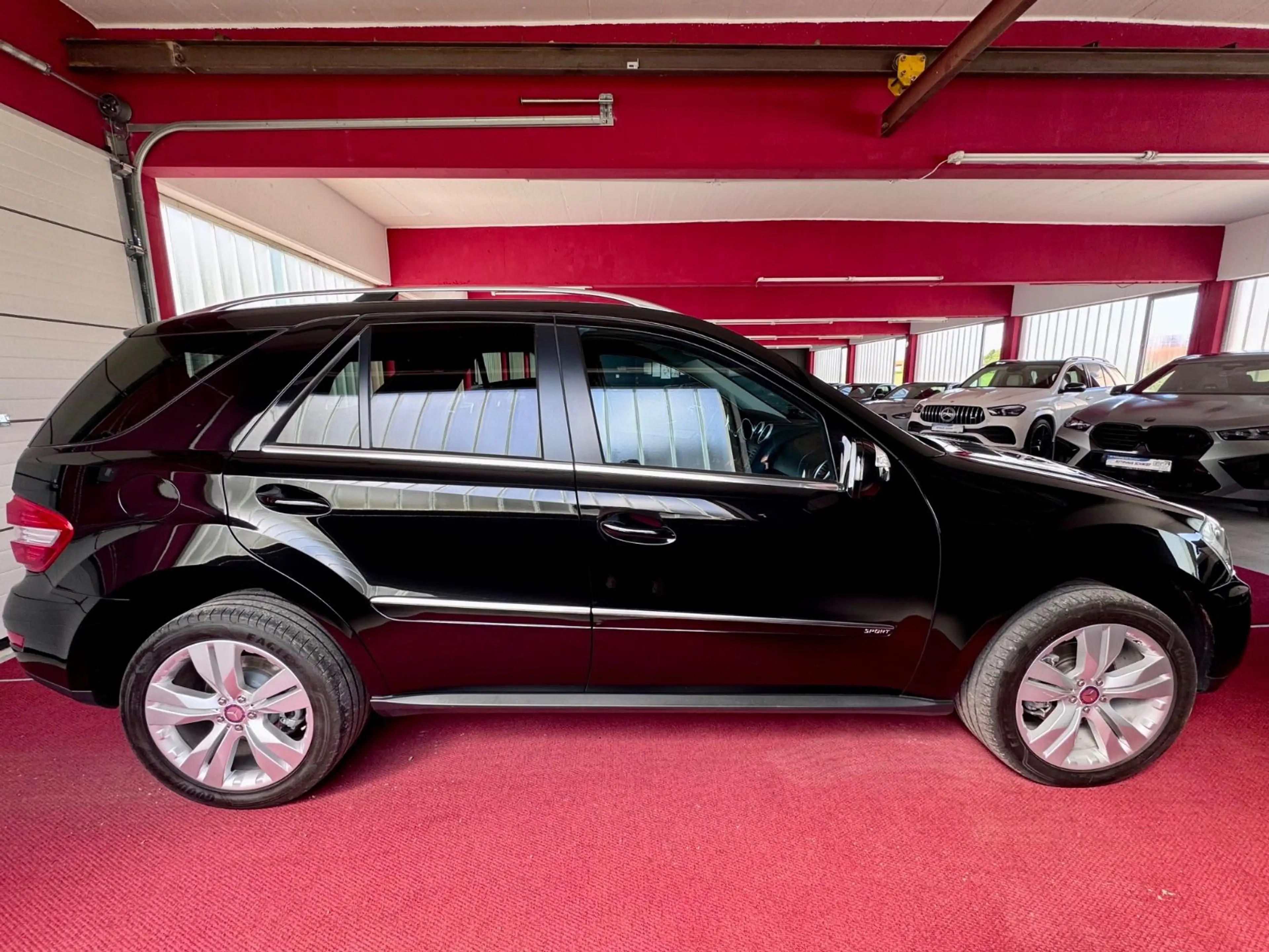Mercedes-Benz ML 350 CDI 4Matic Sportpaket Comand Airmatic 20" — photo 5