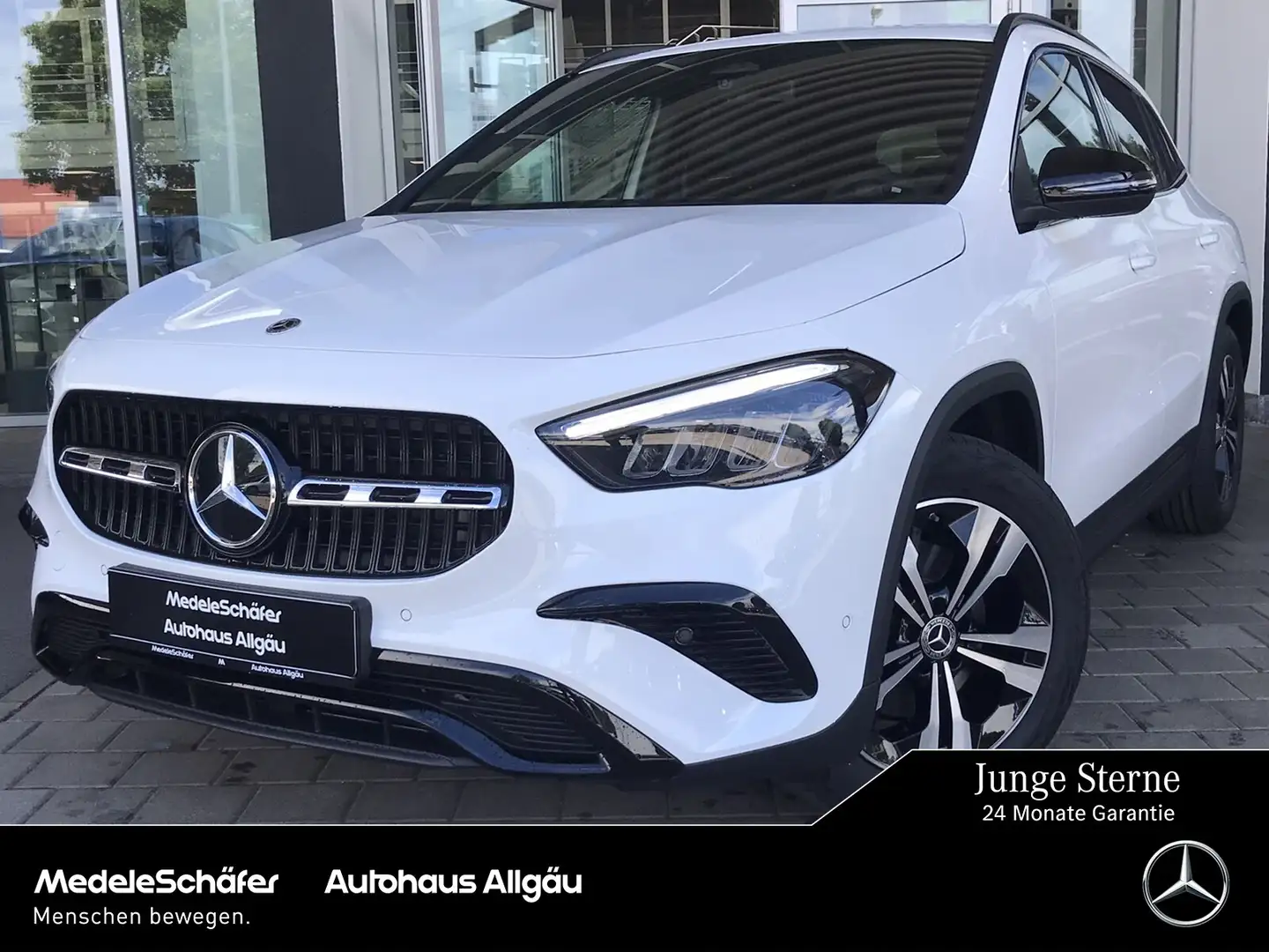 Mercedes-Benz GLA 200 GLA 200 LED+NIGHT+AHK+SHZ+TEMPO+RKAMERA+USB+ Sport Weiß - 1