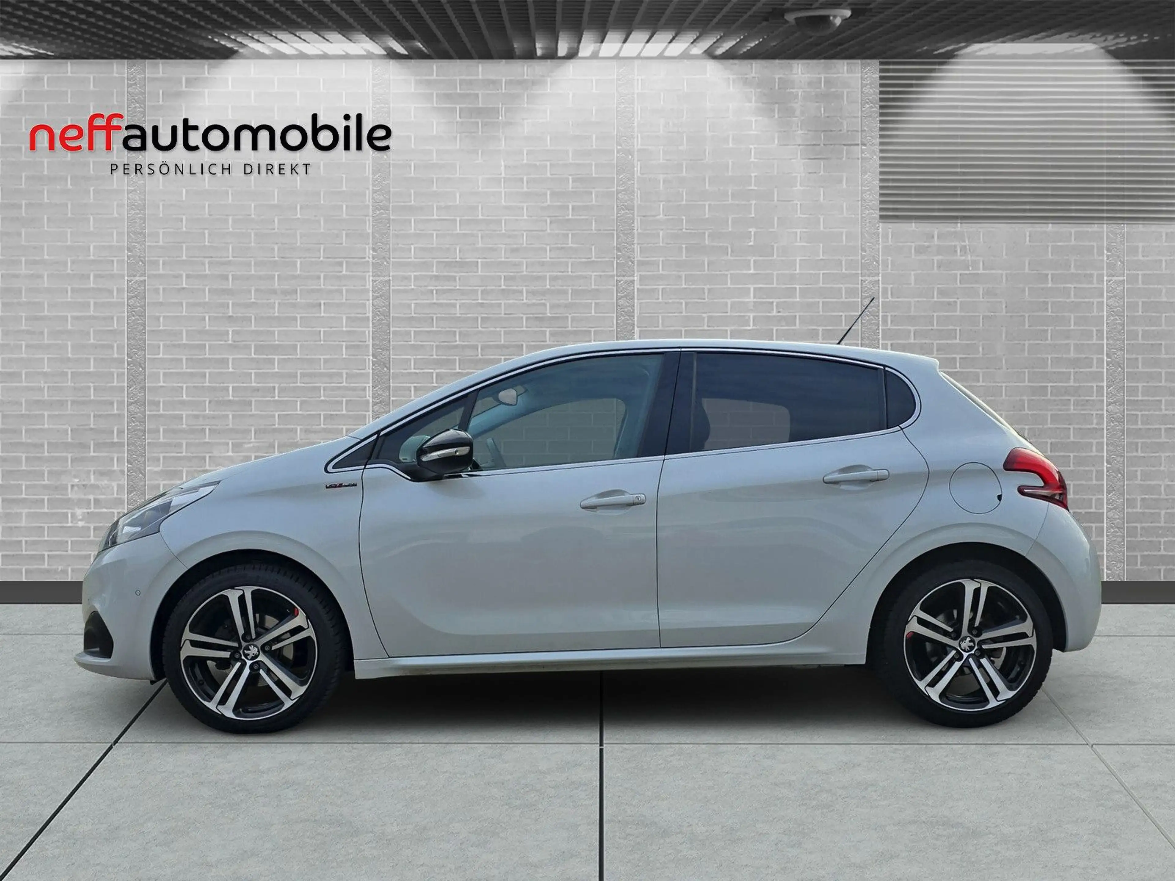 Peugeot 208 1.2 Pure GT Line Navi+Kamera+Tempomat+PDC — photo 2