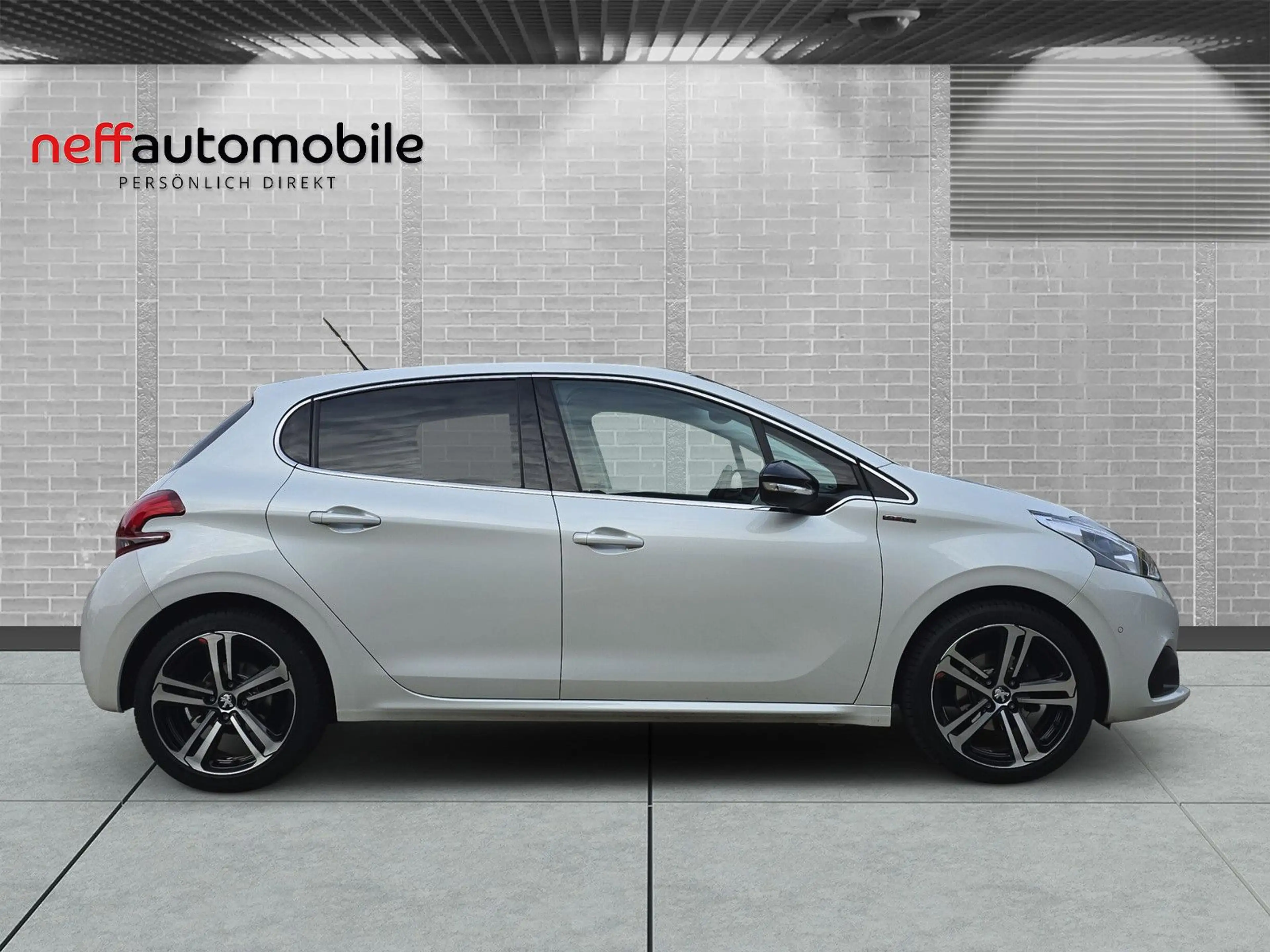Peugeot 208 1.2 Pure GT Line Navi+Kamera+Tempomat+PDC — photo 6