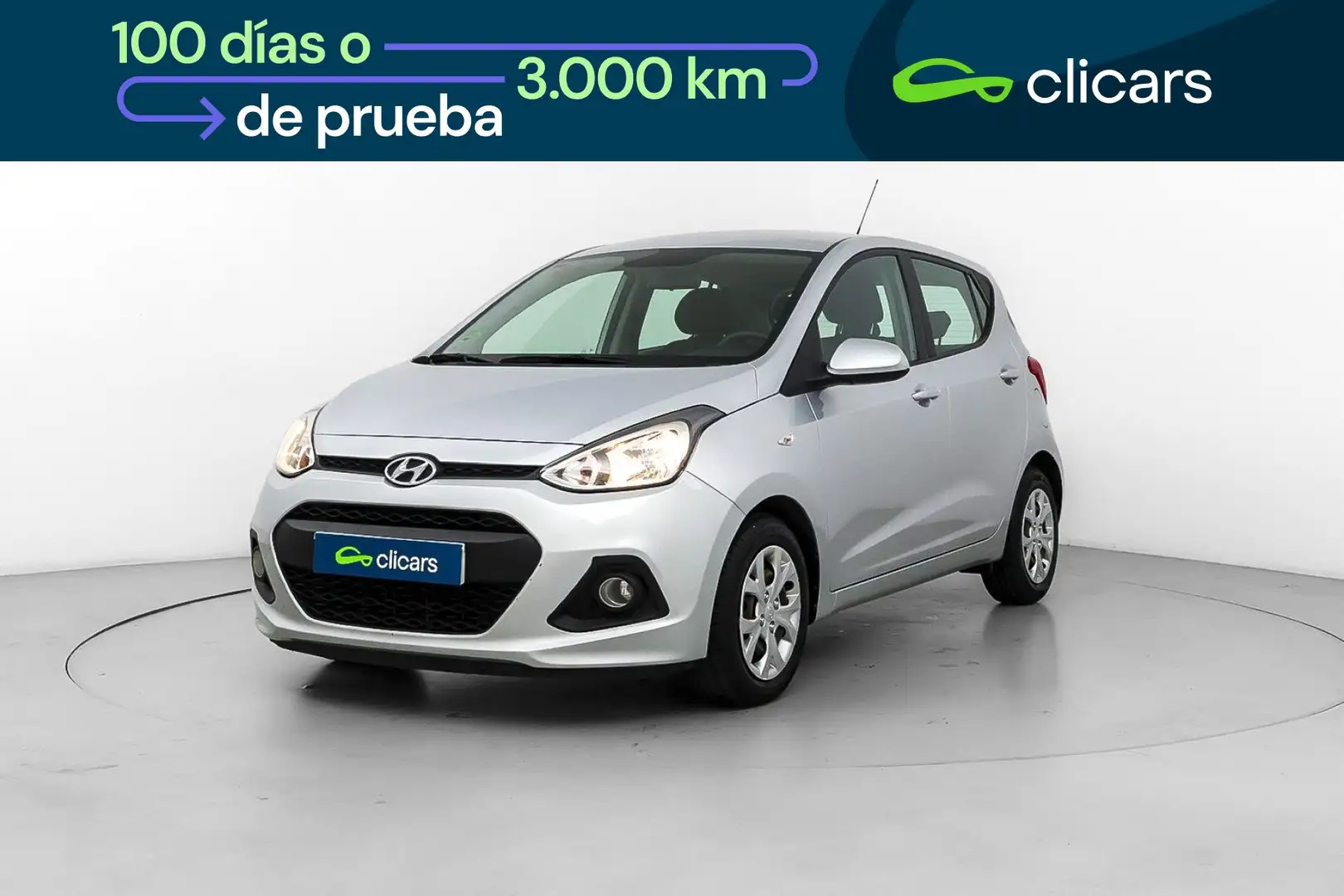 Hyundai i10 1.0 Essence Plus Plateado - 1