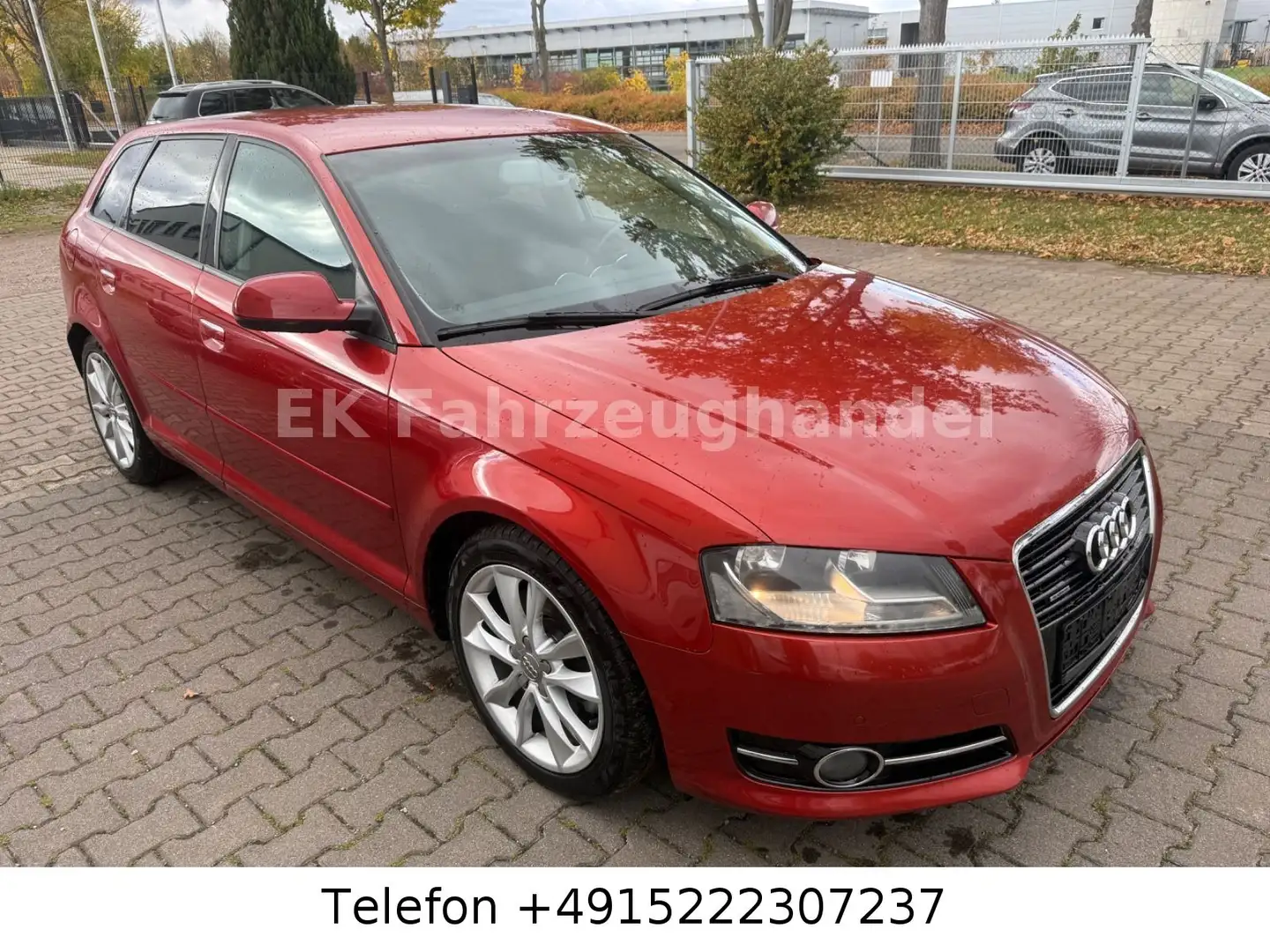Audi A3 Sportback 2.0 TDI Ambition quattro Rot - 2