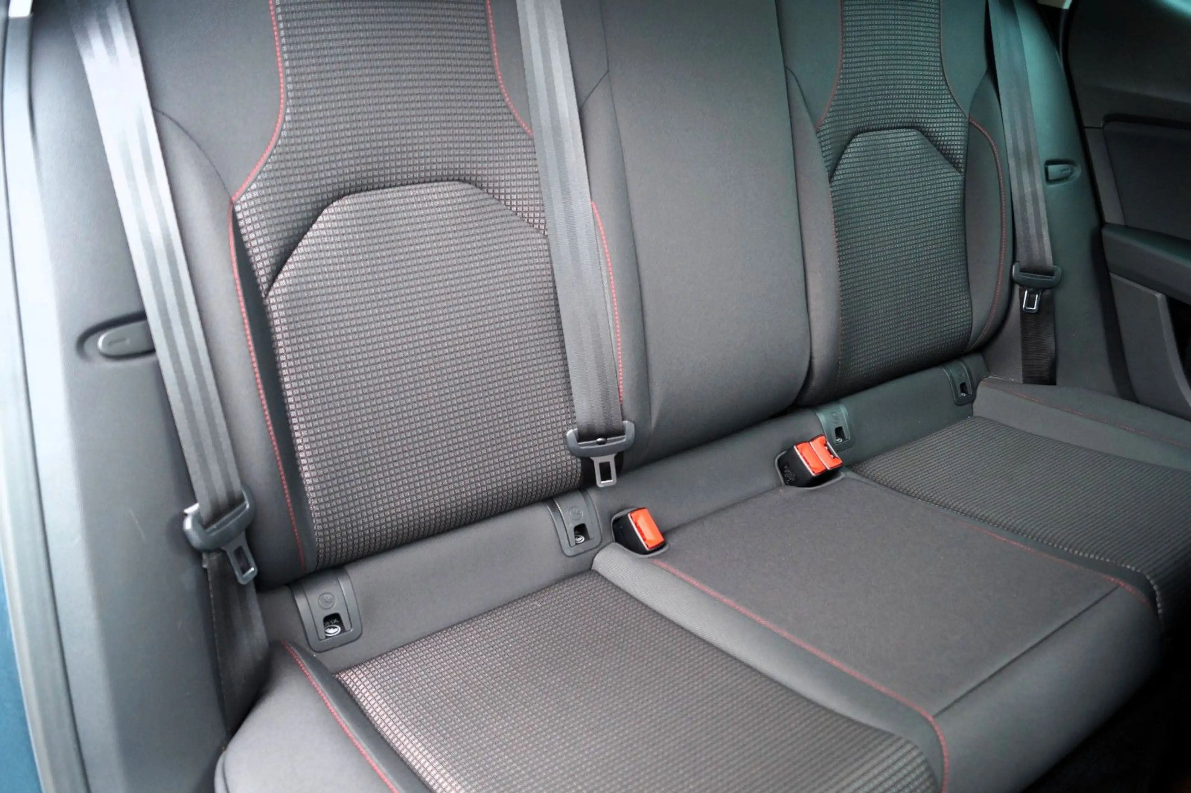 SEAT Leon FR/ Euro 6/ SHZ/ Klimaautomatik/ Teilleder — photo 11
