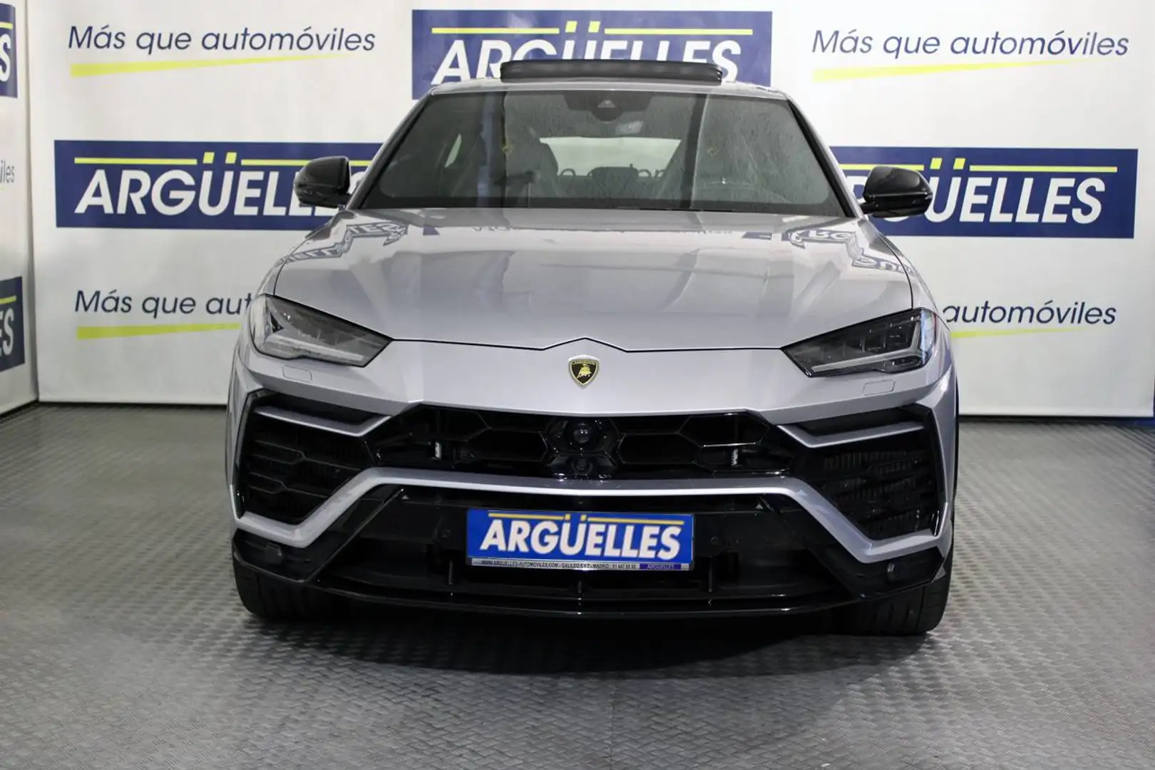 Lamborghini Urus 650cv AUT Gris - 2