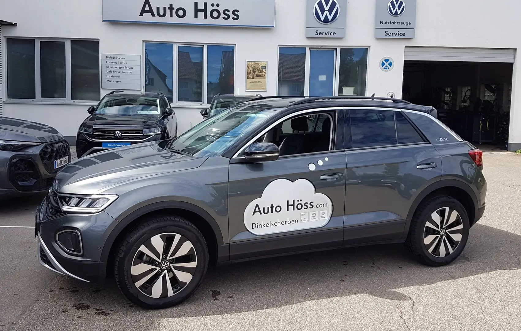 Volkswagen T-Roc Goal*DSG*ACC*REAR VIEW*SHZ*LHZ*AHK*APP CONNECT* Grijs - 1