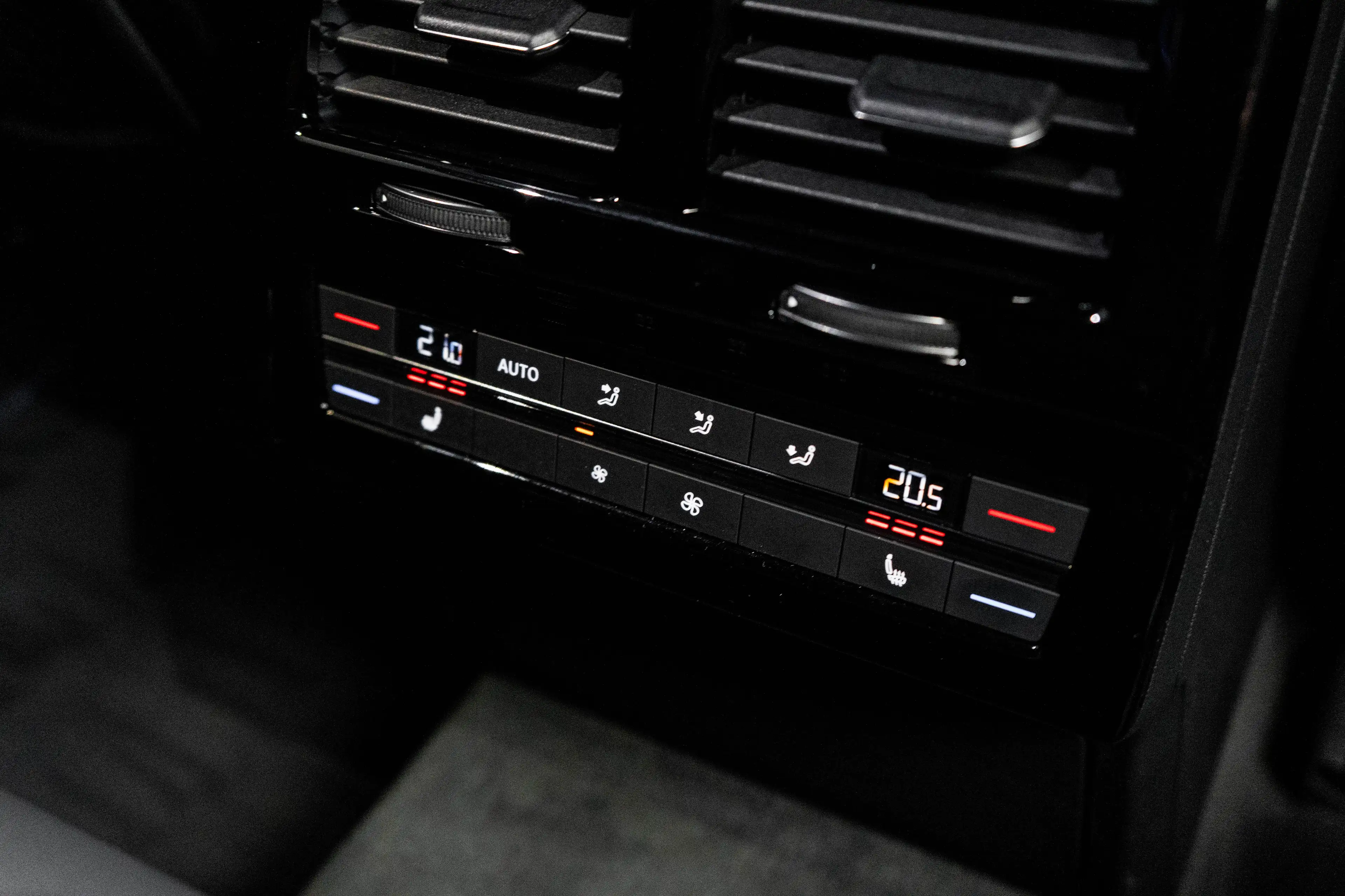 Volkswagen Touareg 3.0 TSI eHybrid 462PK 4Motion R | TREKHAAK | LUCHT — photo 9