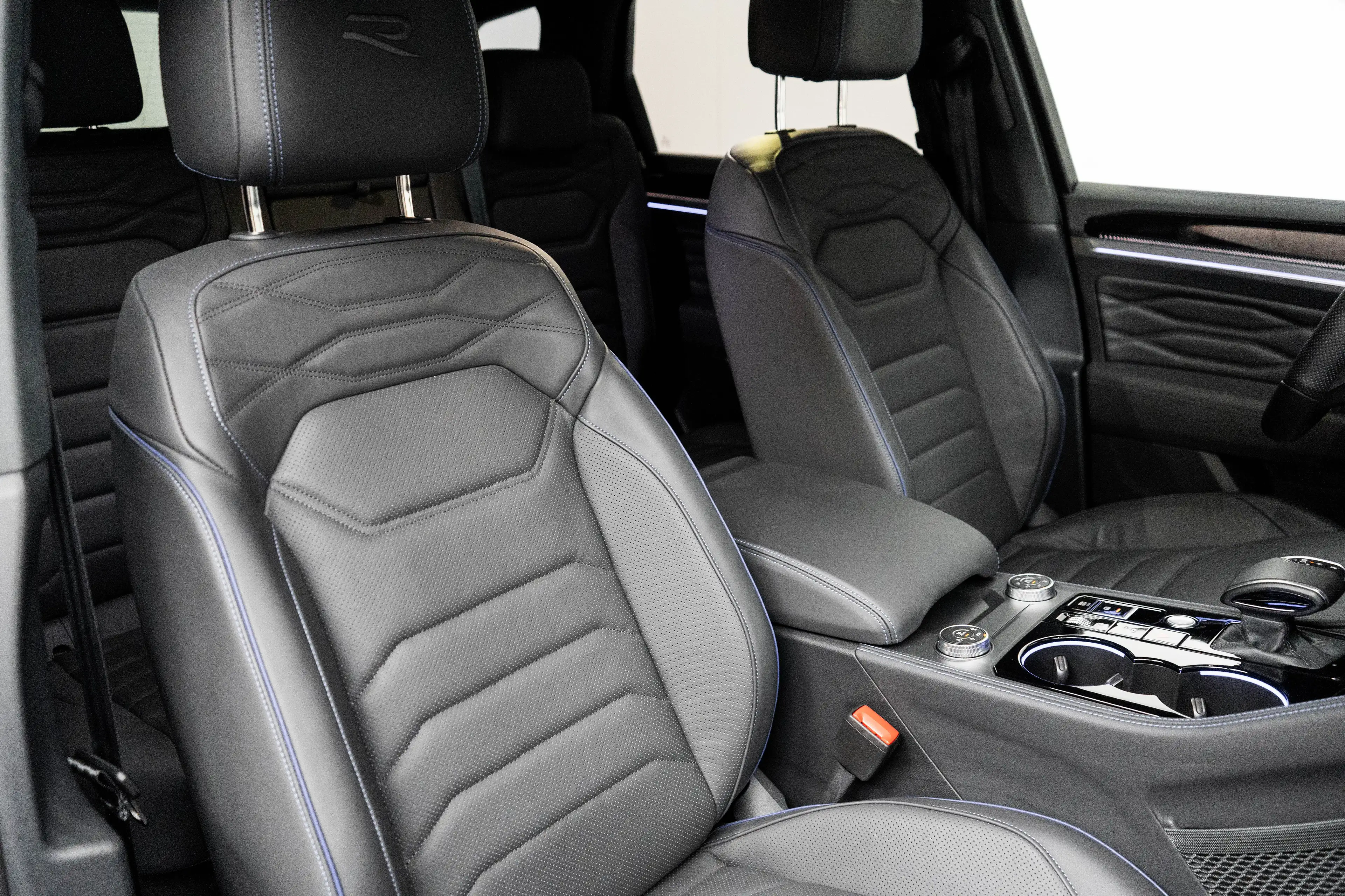Volkswagen Touareg 3.0 TSI eHybrid 462PK 4Motion R | TREKHAAK | LUCHT — photo 6