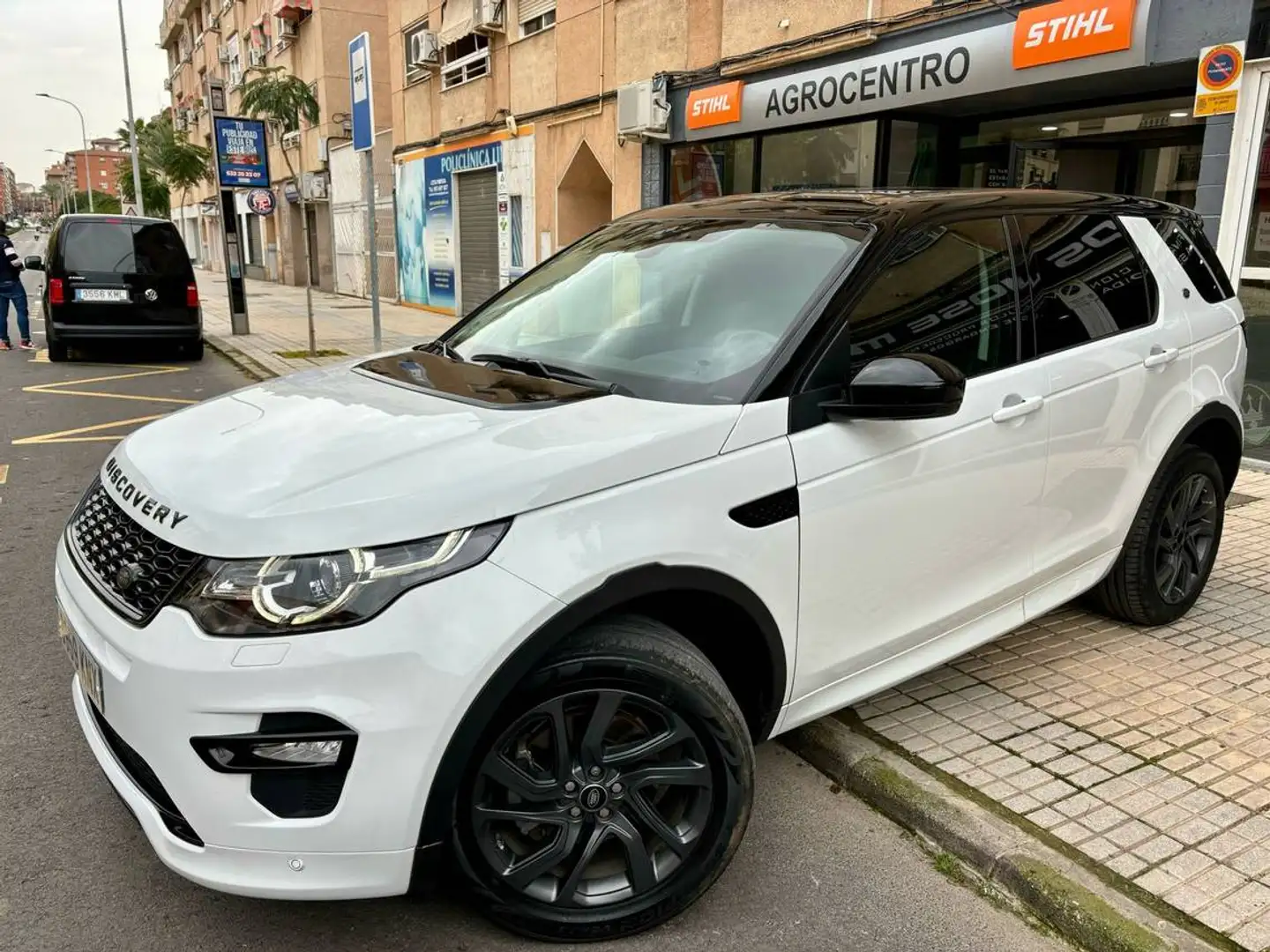 Land Rover Discovery Sport 2.0TD4 SE 4x4 150 Bianco - 1