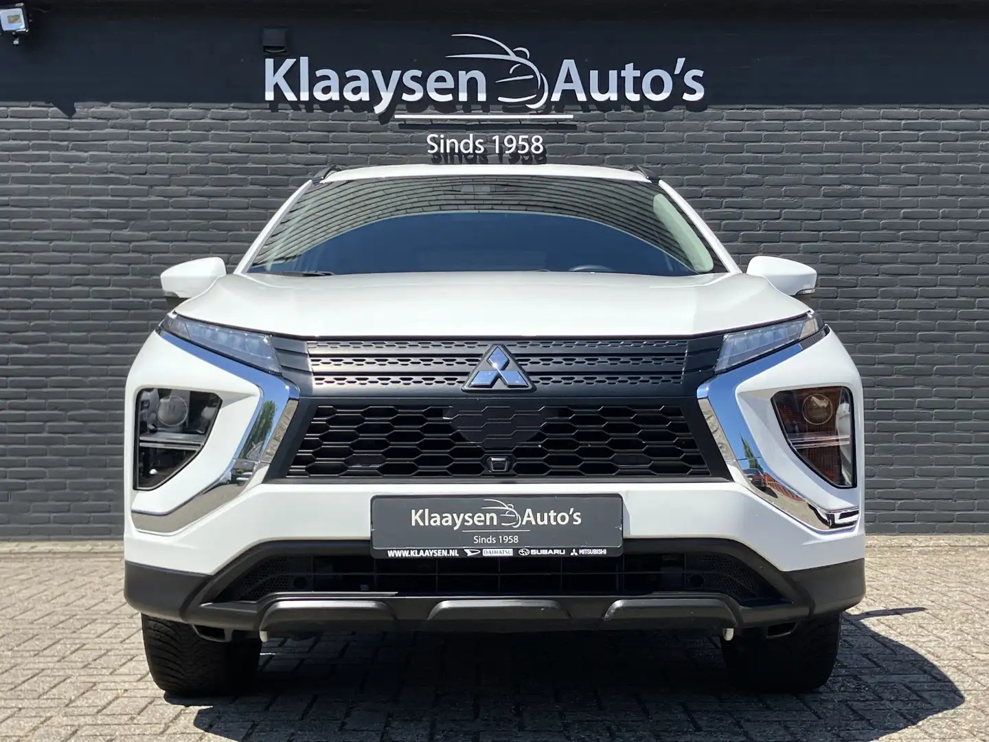 Mitsubishi Eclipse Cross 2.4 PHEV Intense 188 pk 4WD AUT. | 1e eigenaar | a Wit - 2