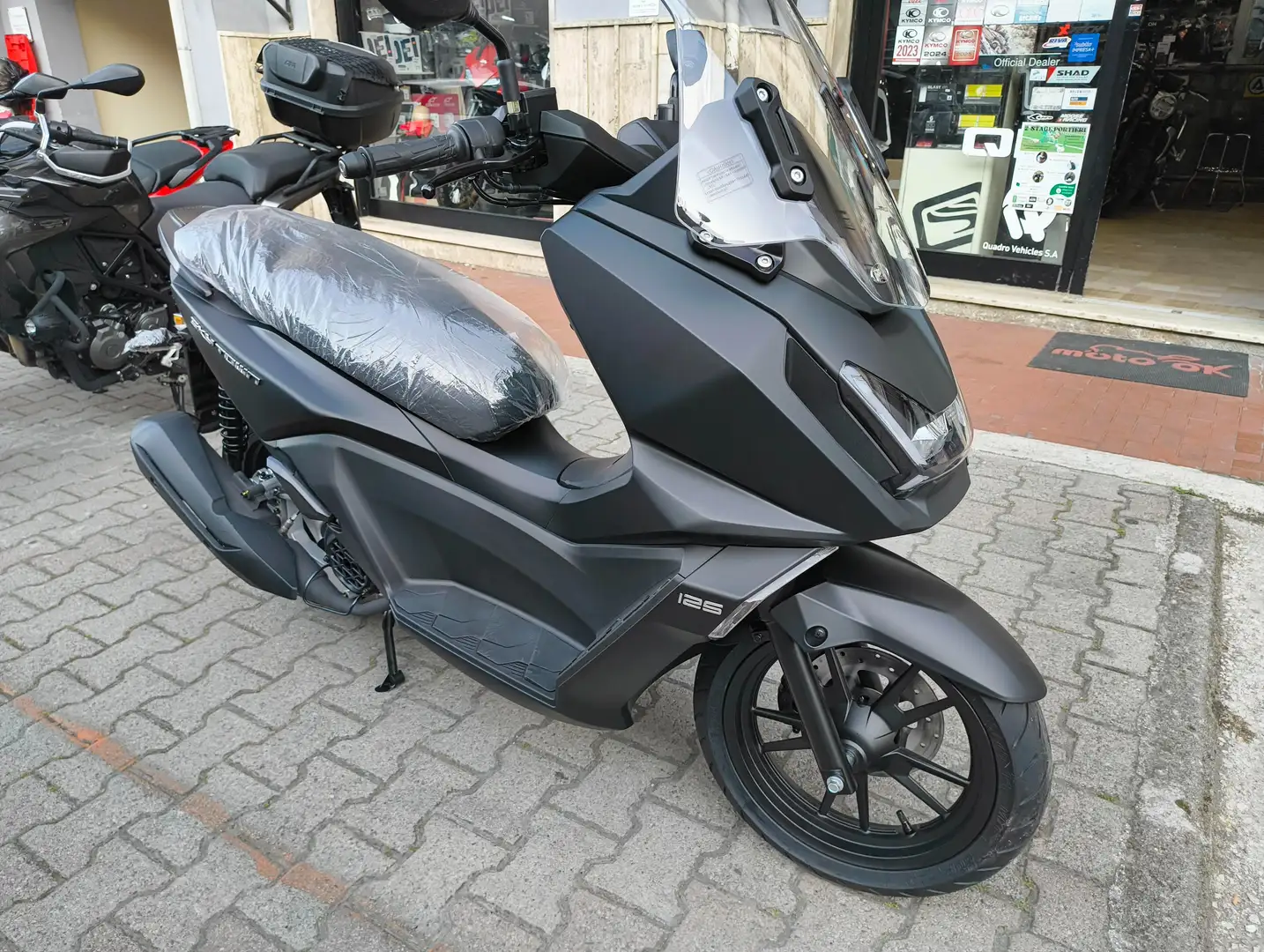 Kymco Skytown 125 Nero - 2