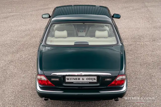 Jaguar XJ view 10