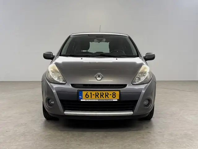 Renault Clio view 8