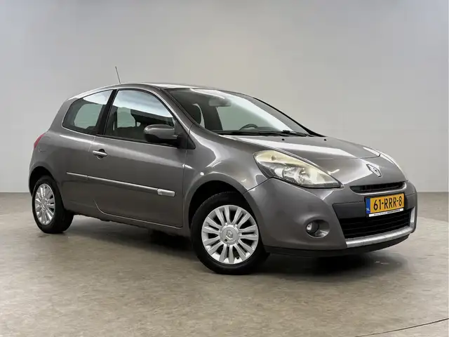 Renault Clio view 6