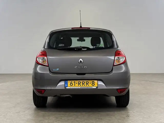 Renault Clio view 9