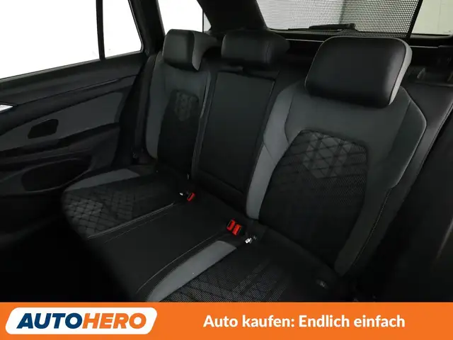 Volkswagen Golf view 13