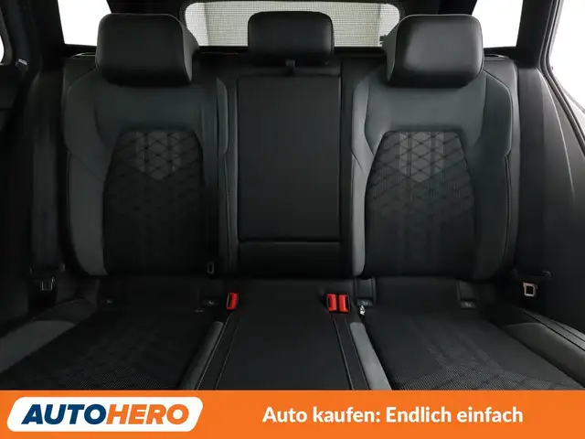 Volkswagen Golf view 14