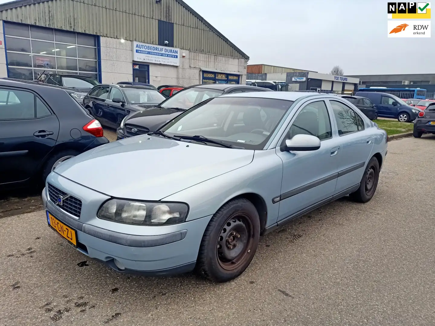 Volvo S60 2.4 Edition Clima Bj:2001 NAP! Grijs - 1