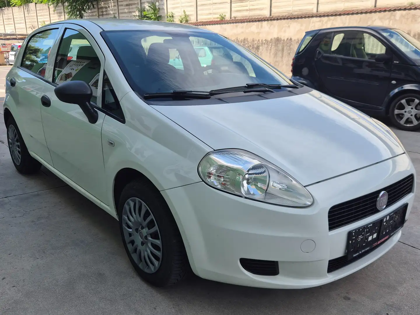 Fiat Grande Punto Grande Punto 5p 1.3   MJT 75cv Blanco - 1