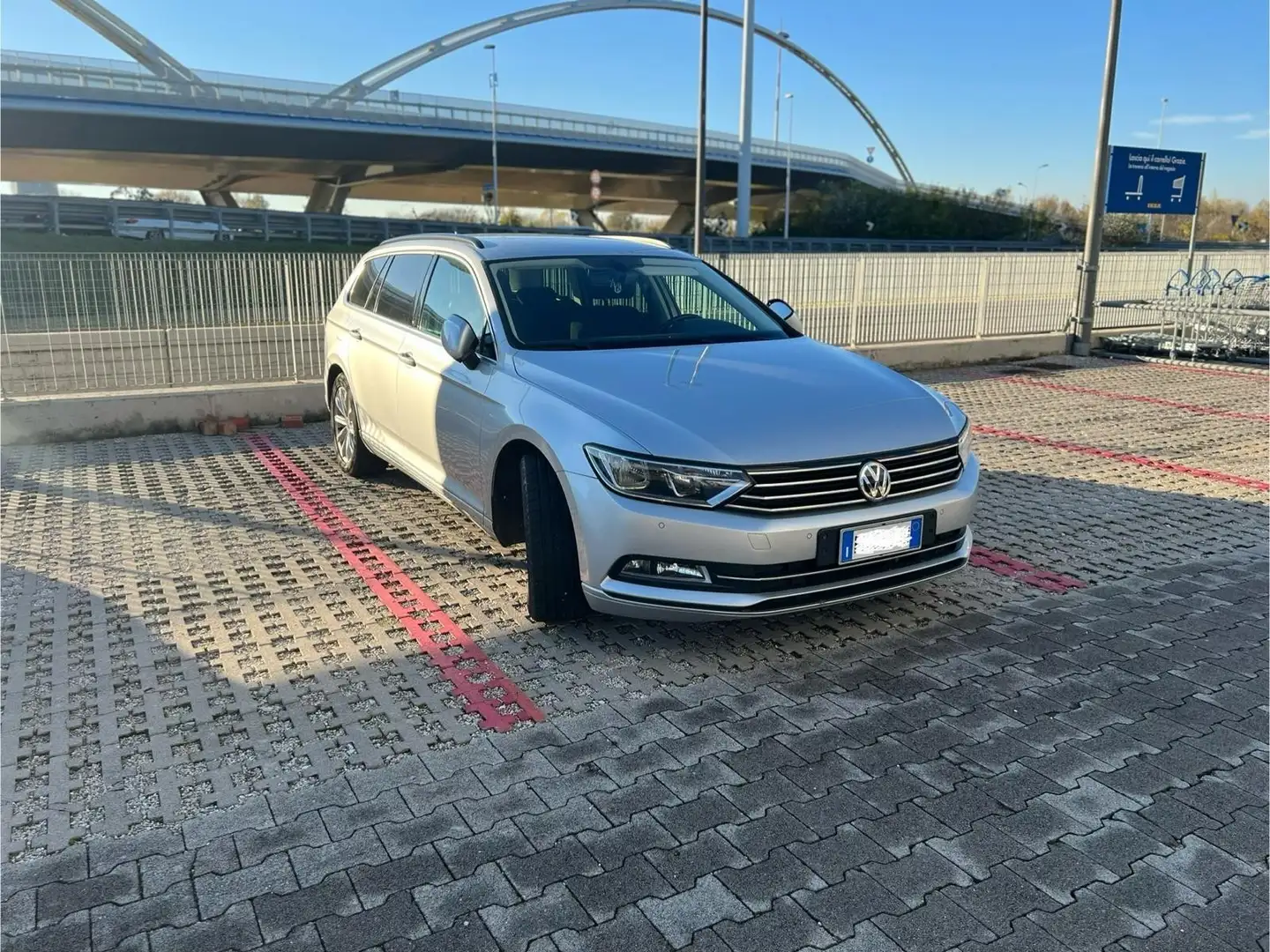 Volkswagen Passat 1.6 tdi Business (businessline) 120cv - 1
