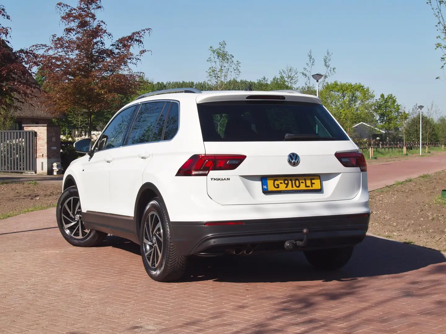 Volkswagen Tiguan 1.5 TSI ACT Highline | Apple Carplay | Led koplamp Blanco - 2