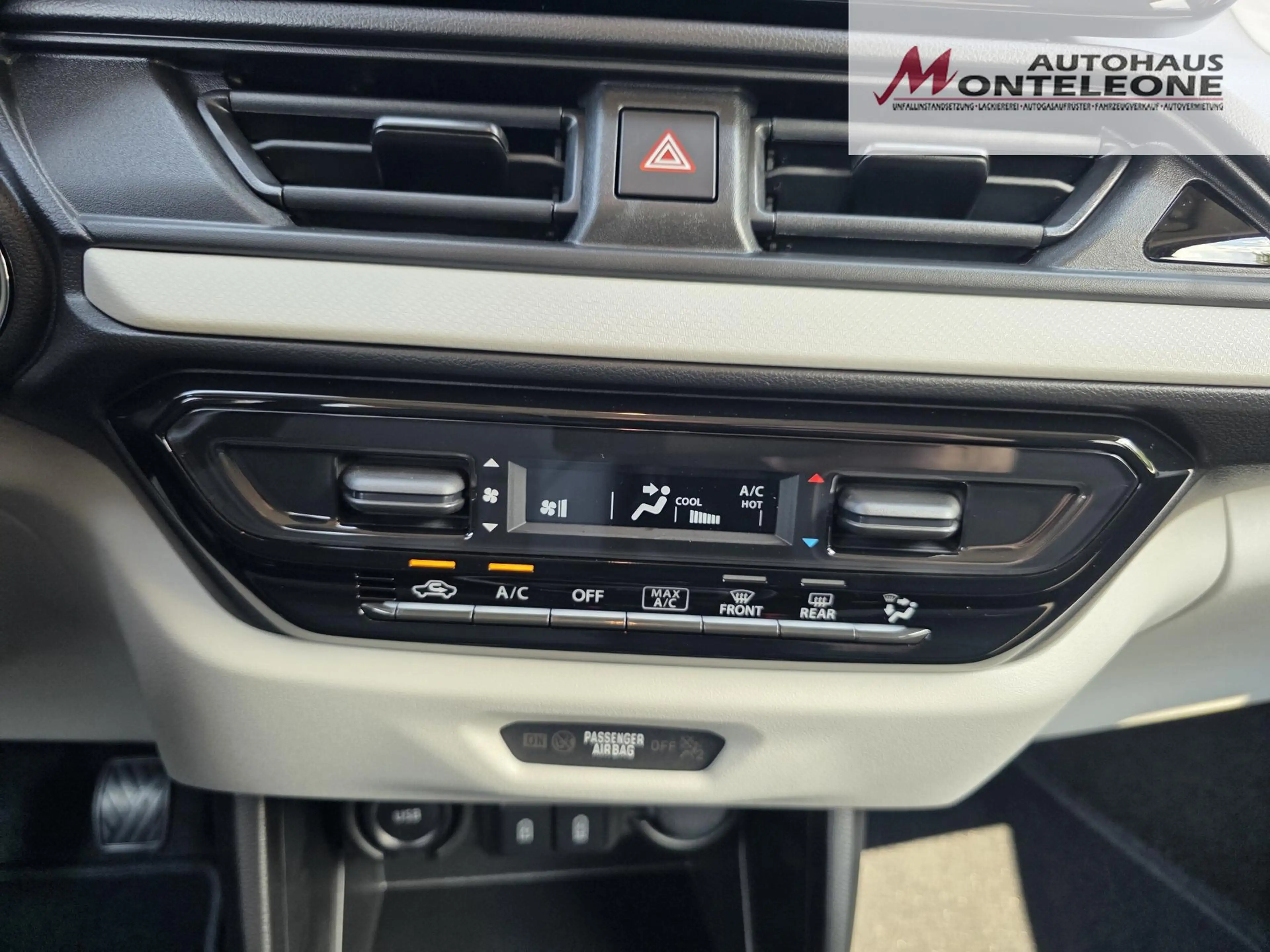 Suzuki Swift SWIFT 1.2 Dualjet Comfort Hybrid — photo 14