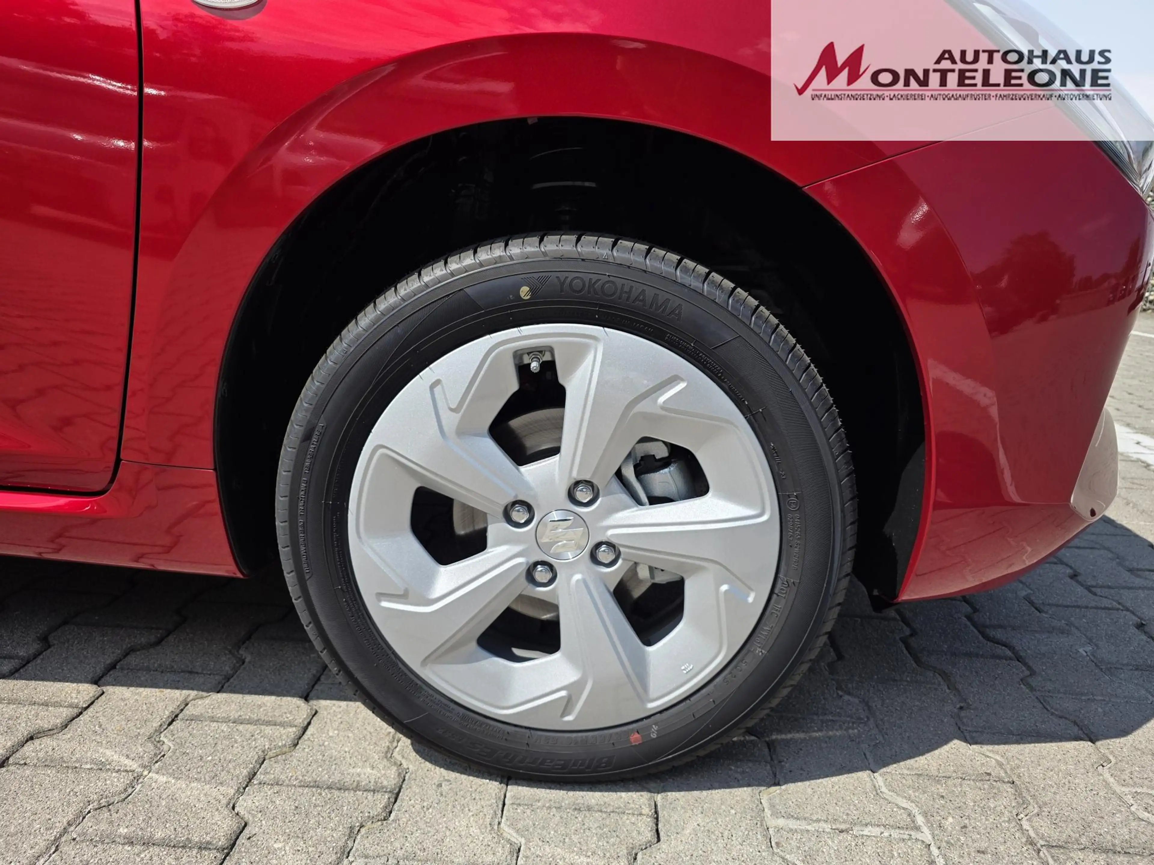 Suzuki Swift SWIFT 1.2 Dualjet Comfort Hybrid — photo 8