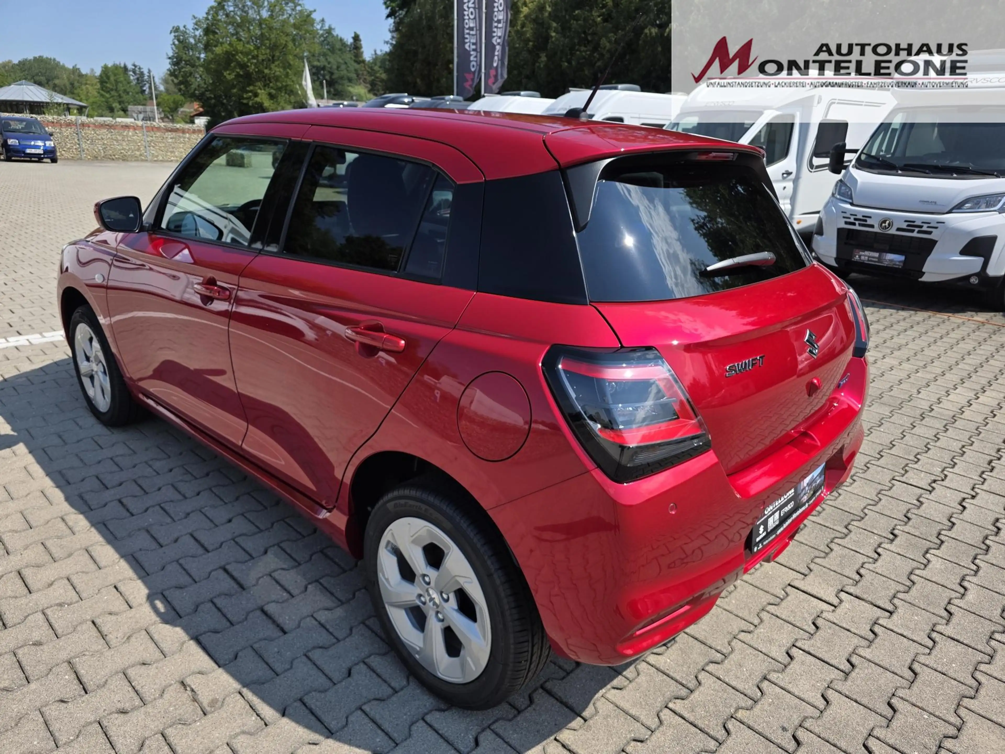 Suzuki Swift SWIFT 1.2 Dualjet Comfort Hybrid — photo 3