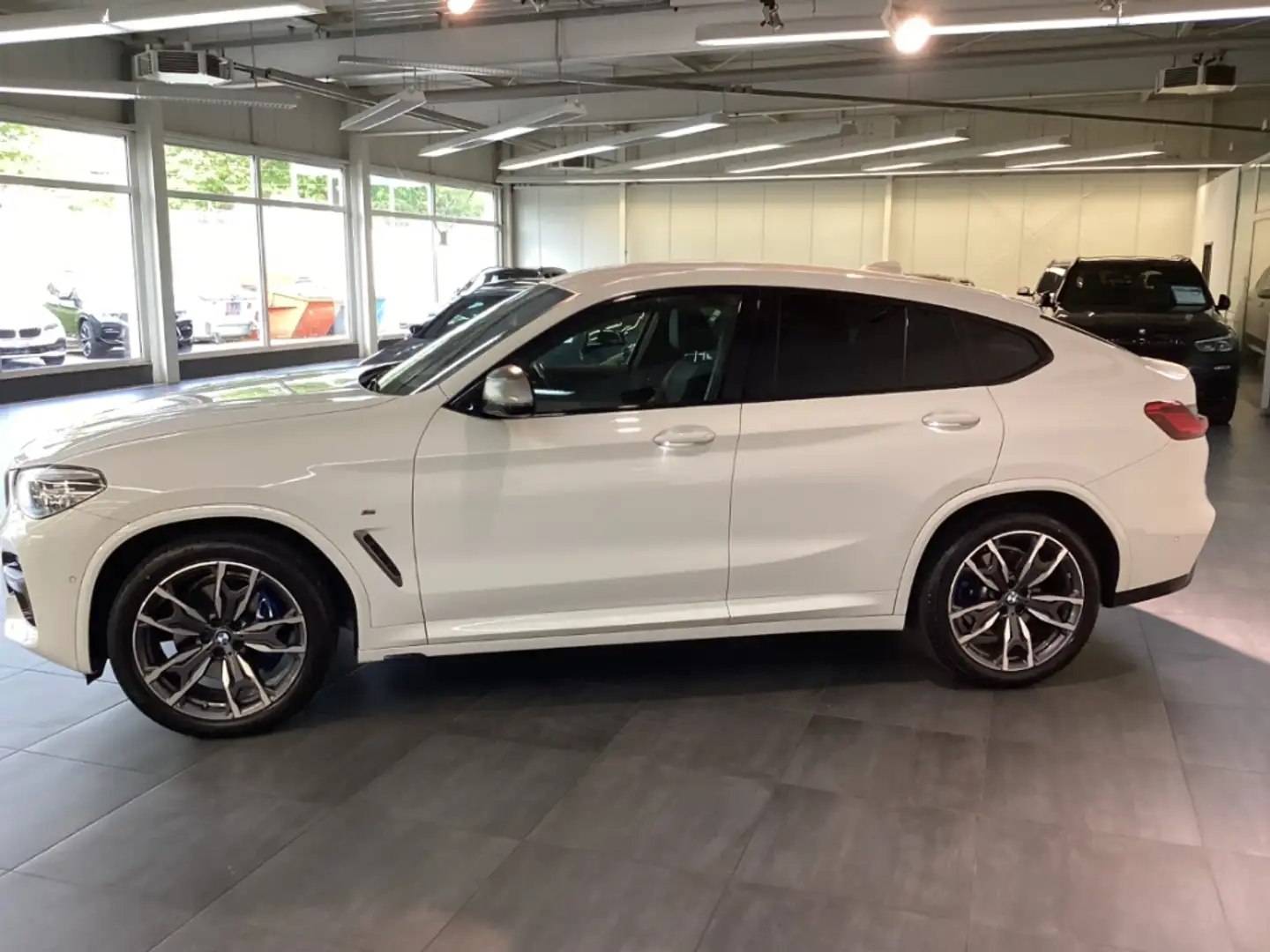 BMW X4 d A 20'' HUD AHK Navi LED HiFi DAB SHZ Komfzg Sonn Fehér - 2