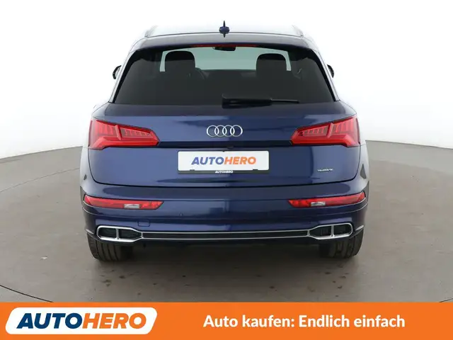 Audi Q5 view 5