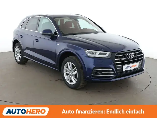 Audi Q5 view 8