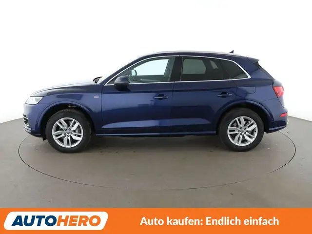 Audi Q5 view 3