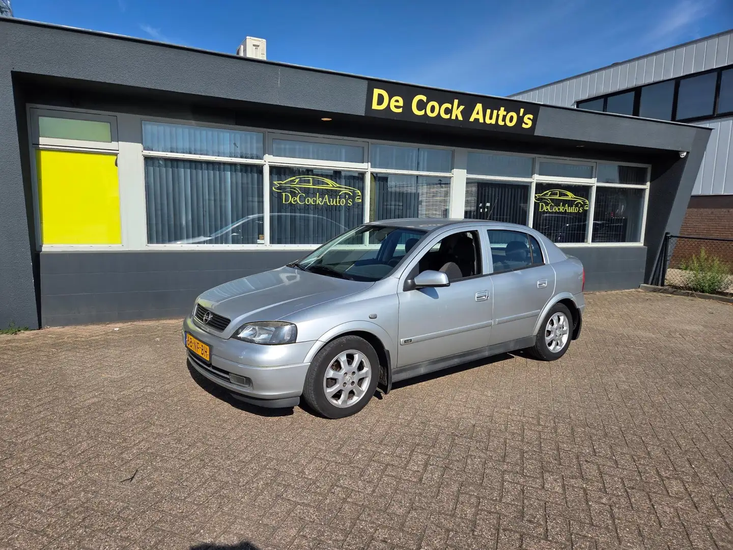 Opel Astra 1.6 Njoy Grijs - 2