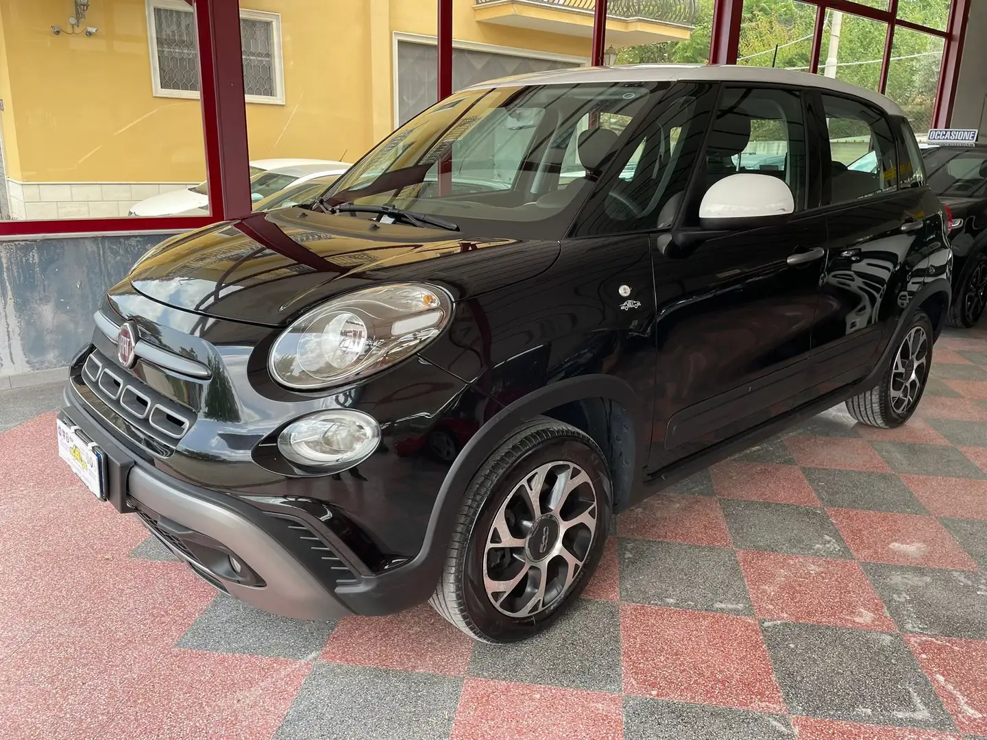 Fiat 500L 1.3 MJ City Cross Noir - 1