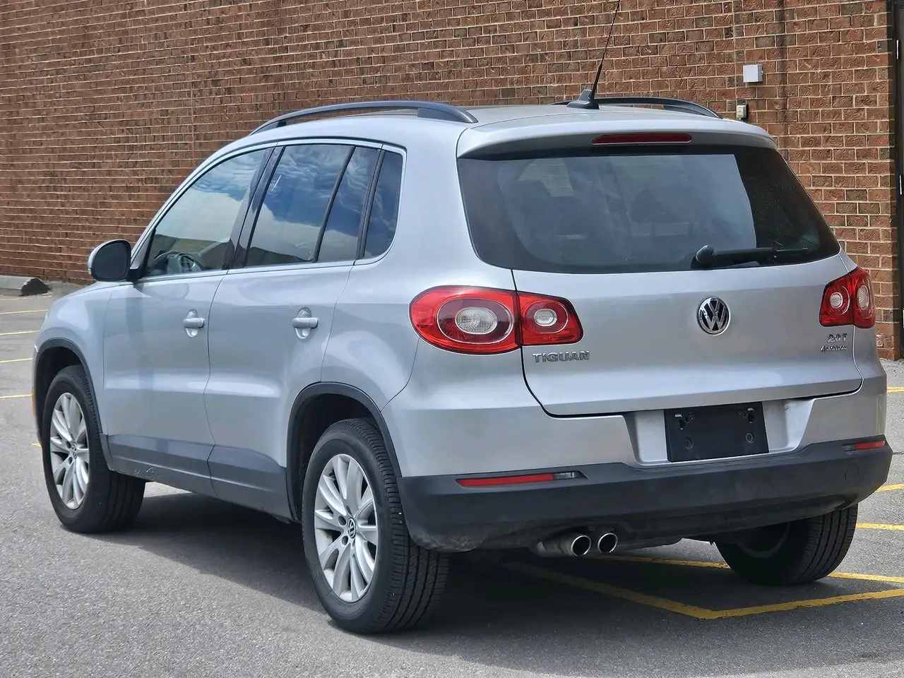 Volkswagen Tiguan снимка Volkswagen Tiguan