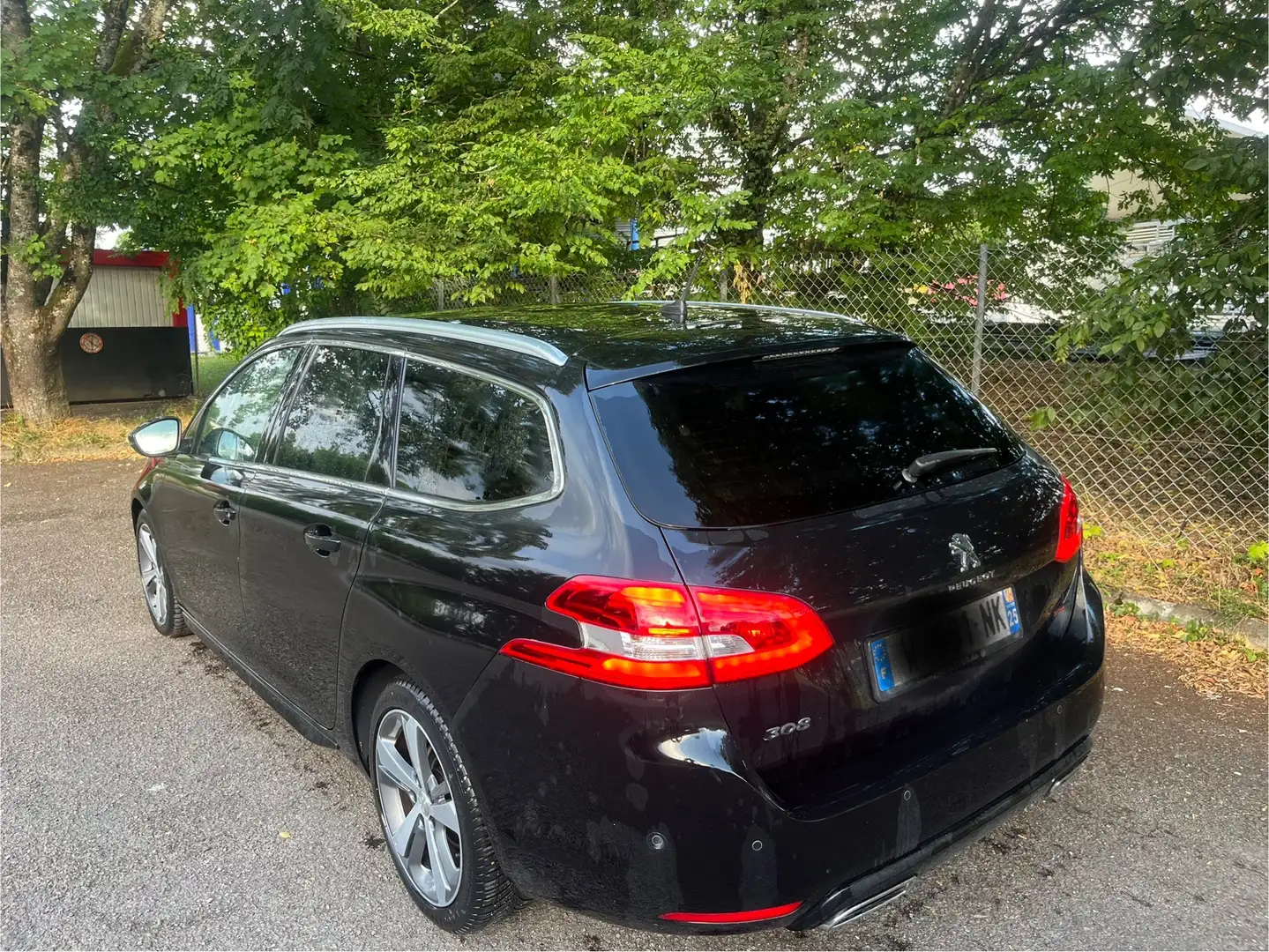 Peugeot 308 SW BlueHDi 130ch S&S BVM6 GT Line - 2