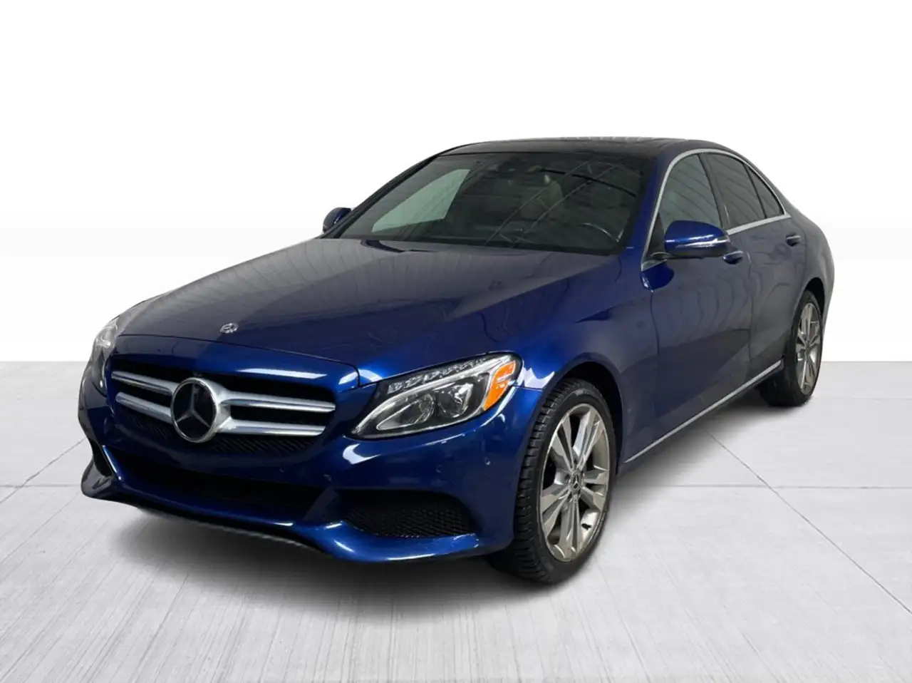 Mercedes-Benz C-Class photo Mercedes-Benz C-Class