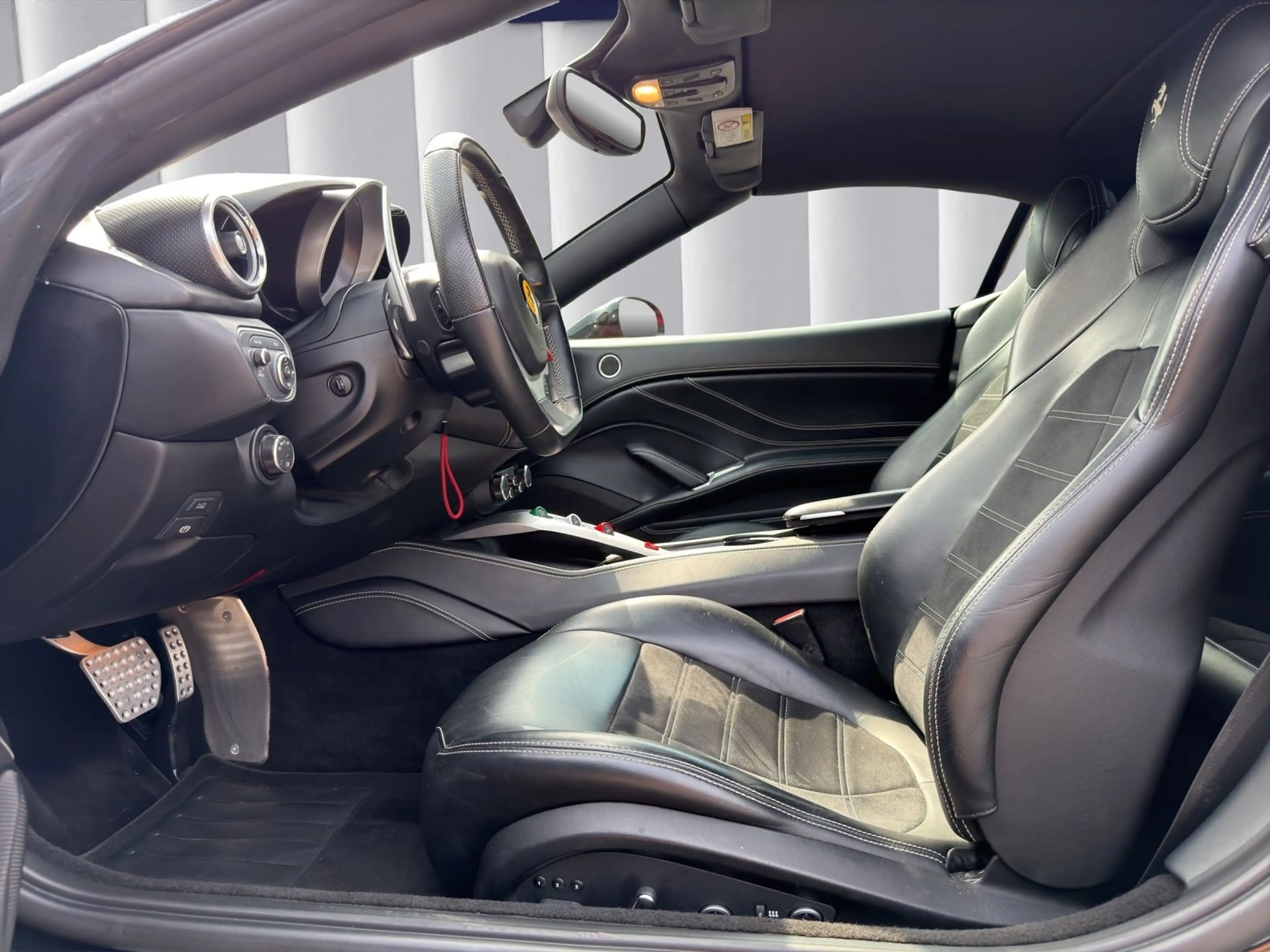 Ferrari California 3.9 V8 T *Garantie*Finanzierung* — photo 10