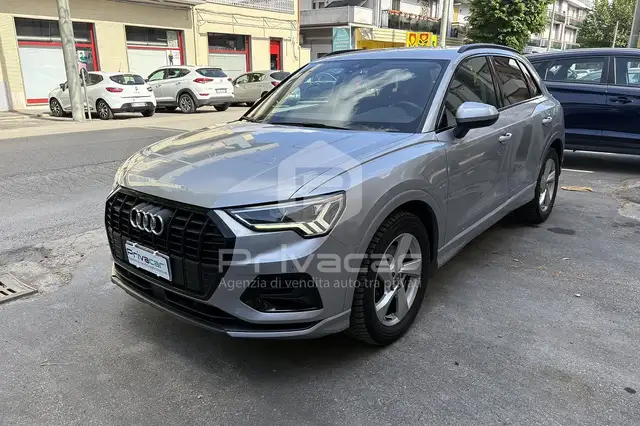 Audi Q3 Q3 40 TDI quattro S tronic Business Advanced