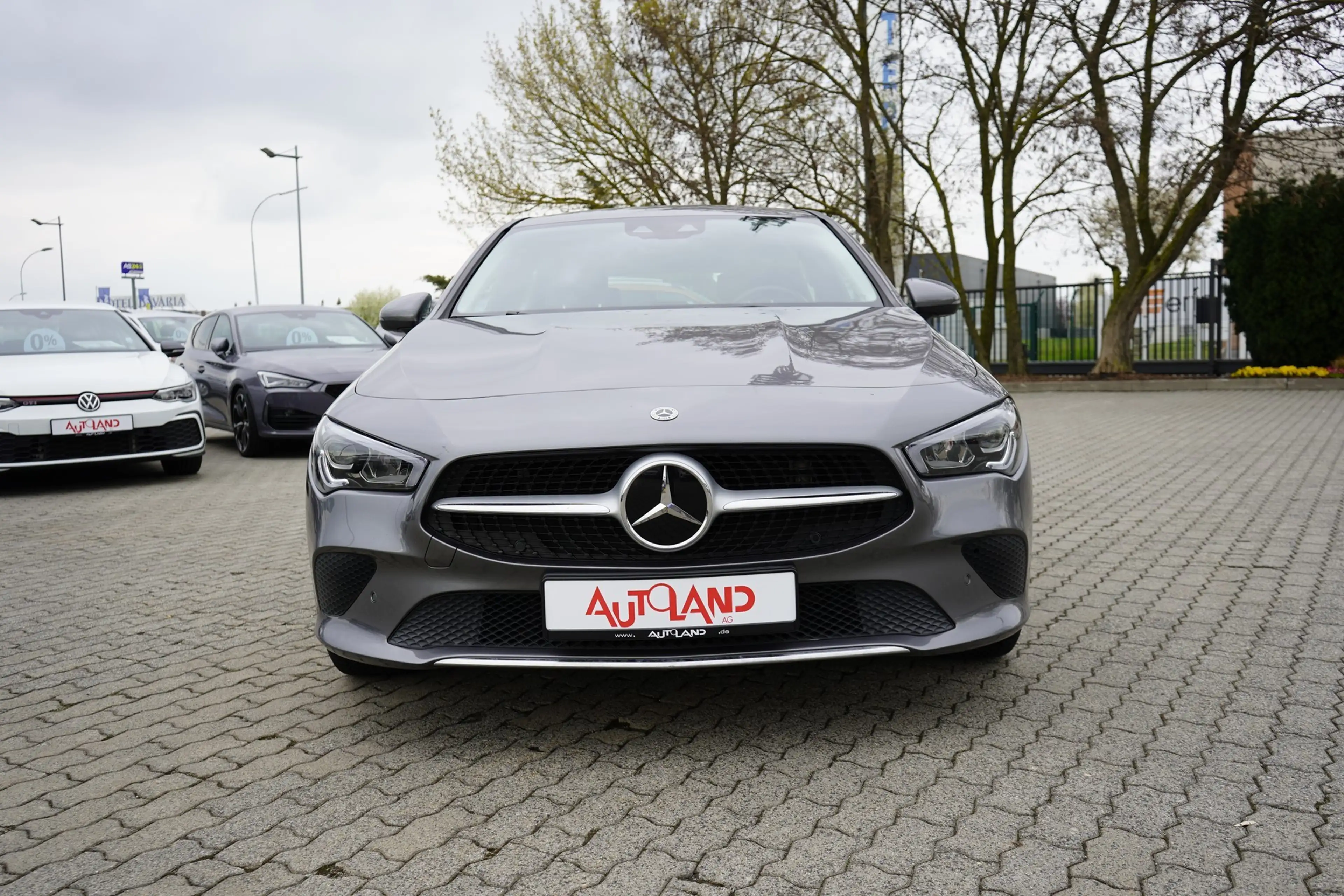 Mercedes-Benz CLA 250 Progressive 4Matic LED ACC Leder Keyless-G — photo 2